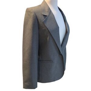 Carriage Court Fit Gray Blazer Padded Shoulders  size 8